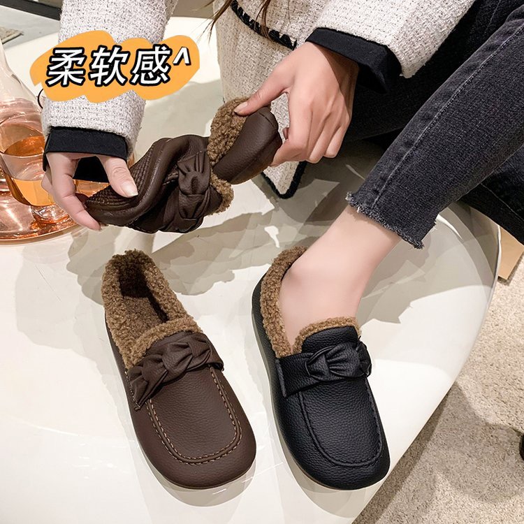 2023真皮羊羔绒秋冬软底舒适妈妈鞋平底小皮鞋保暖冬季豆豆鞋