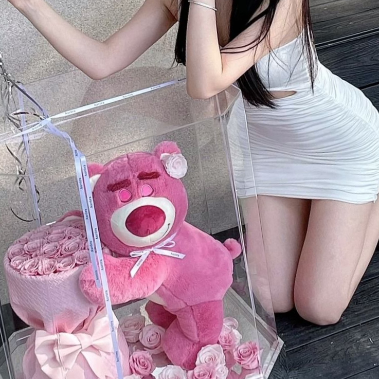 草莓玫瑰花生日礼物永生花礼盒球衣玻璃ROSEONLY/诺誓长方形留声