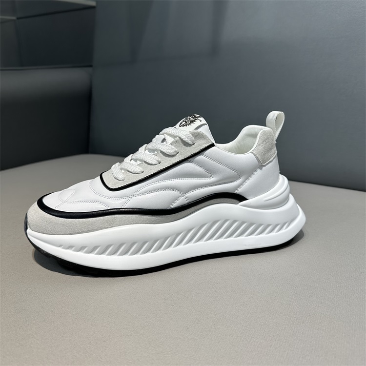 2024新款春季男士休闲鞋百搭运动潮流厚底板鞋时尚软底舒适开车鞋