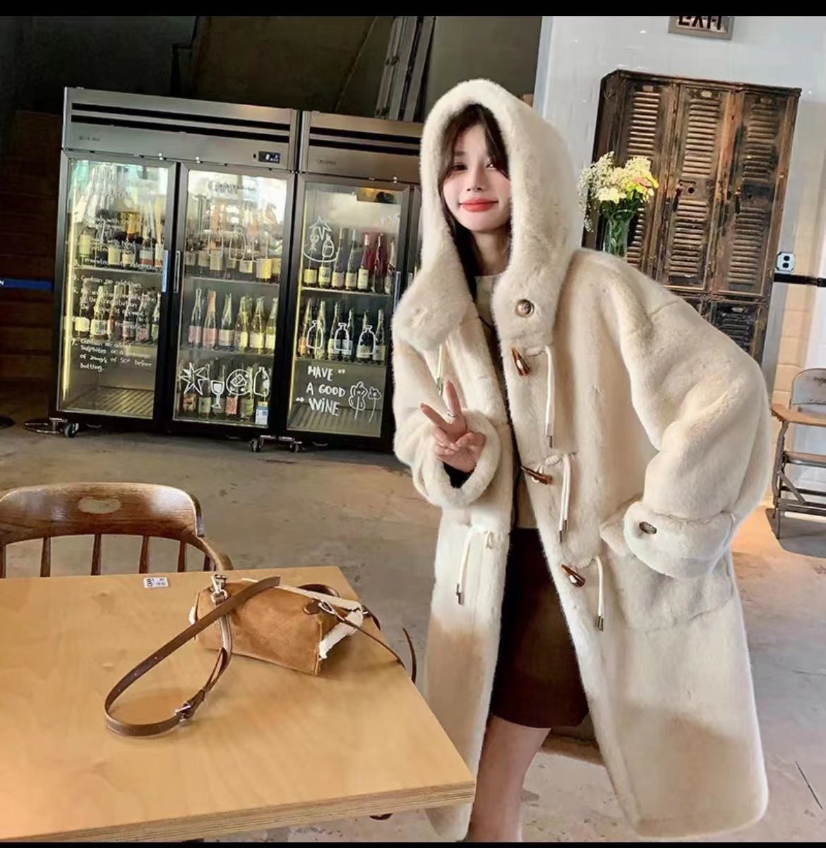 朱曦瑶牛角扣款时尚欧货外套