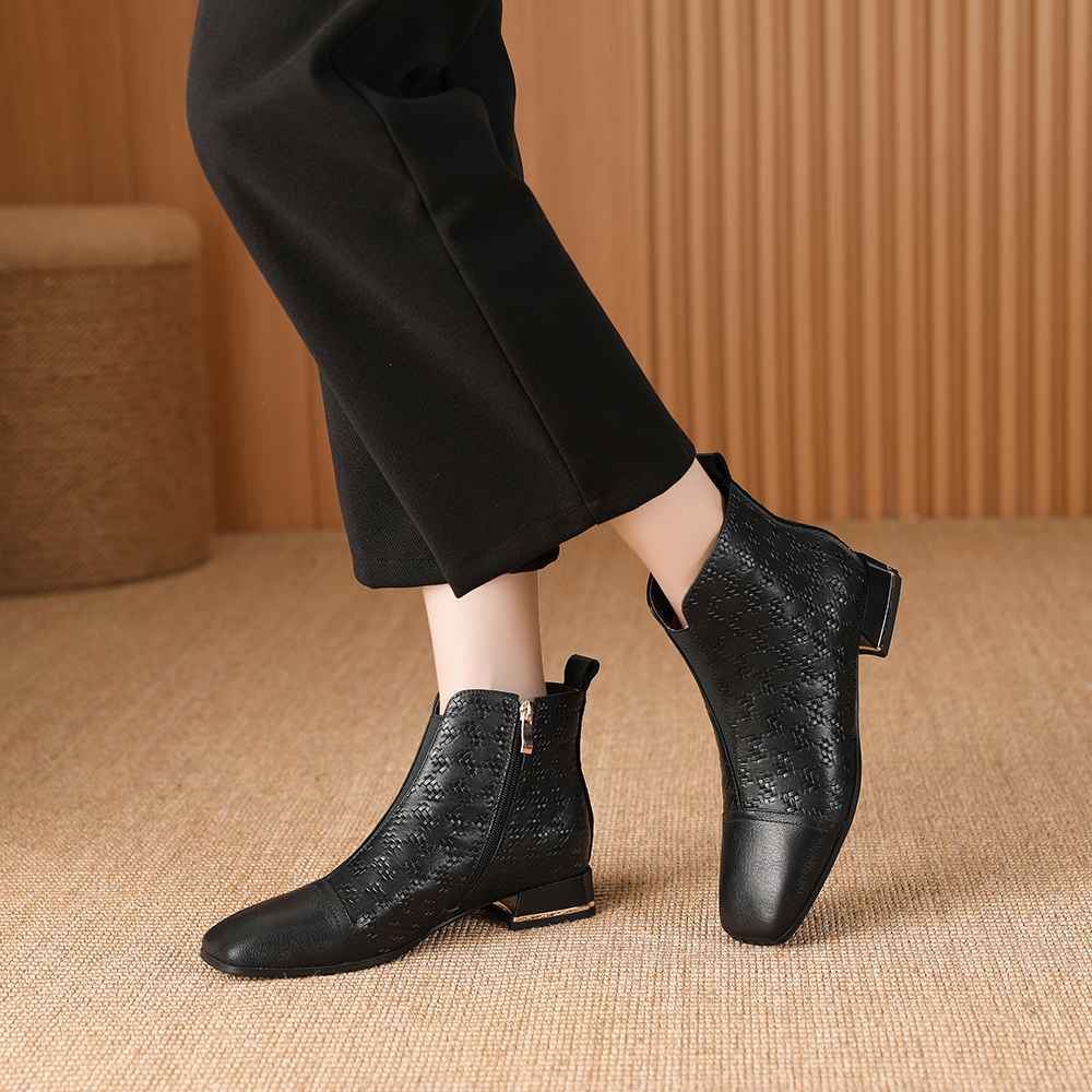 2023冬季新款真皮女靴低跟方头平底玄学时尚百搭休闲及踝靴812-66