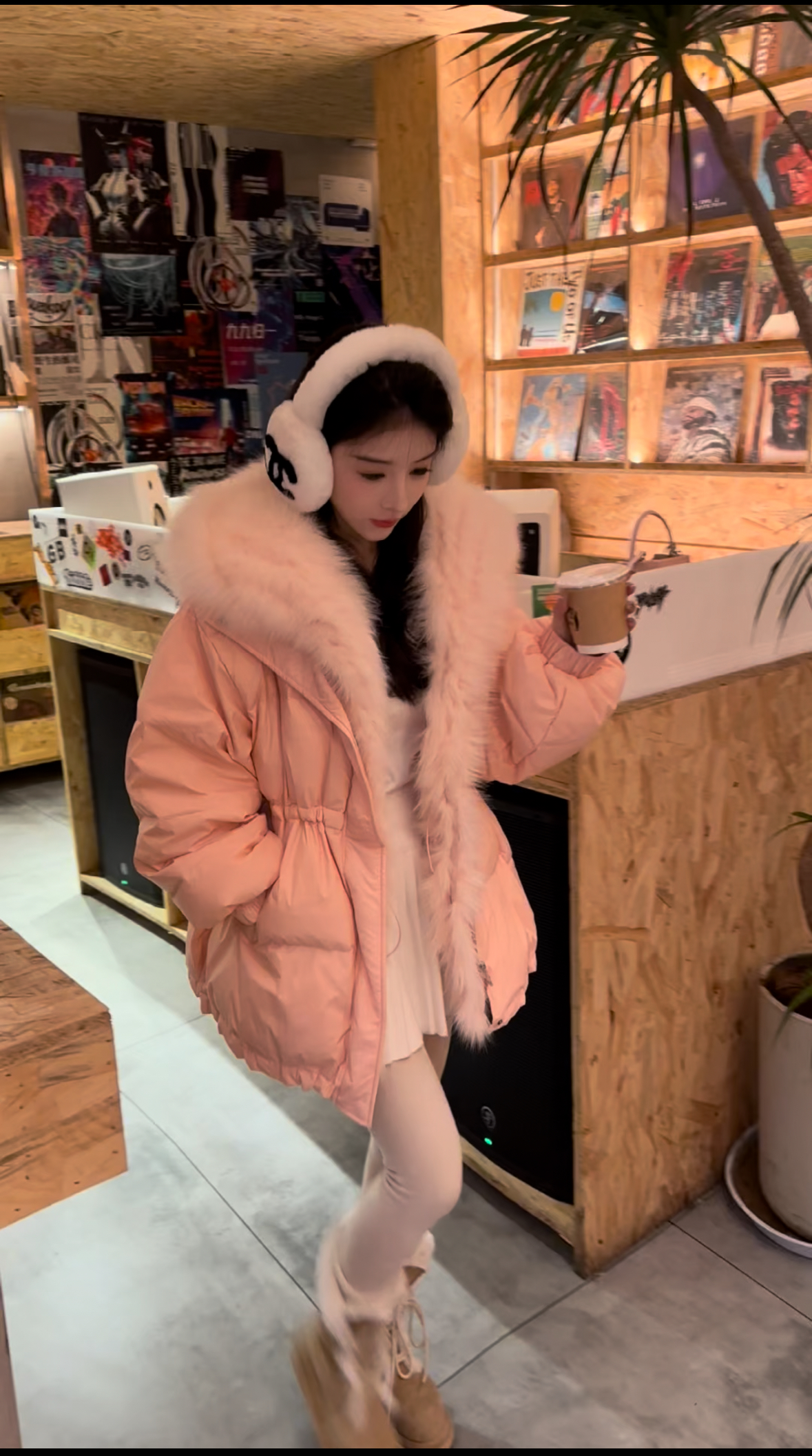 羽绒服90白鸭绒轻奢狐狸毛大毛领连帽羽绒服冬季新款保暖外套