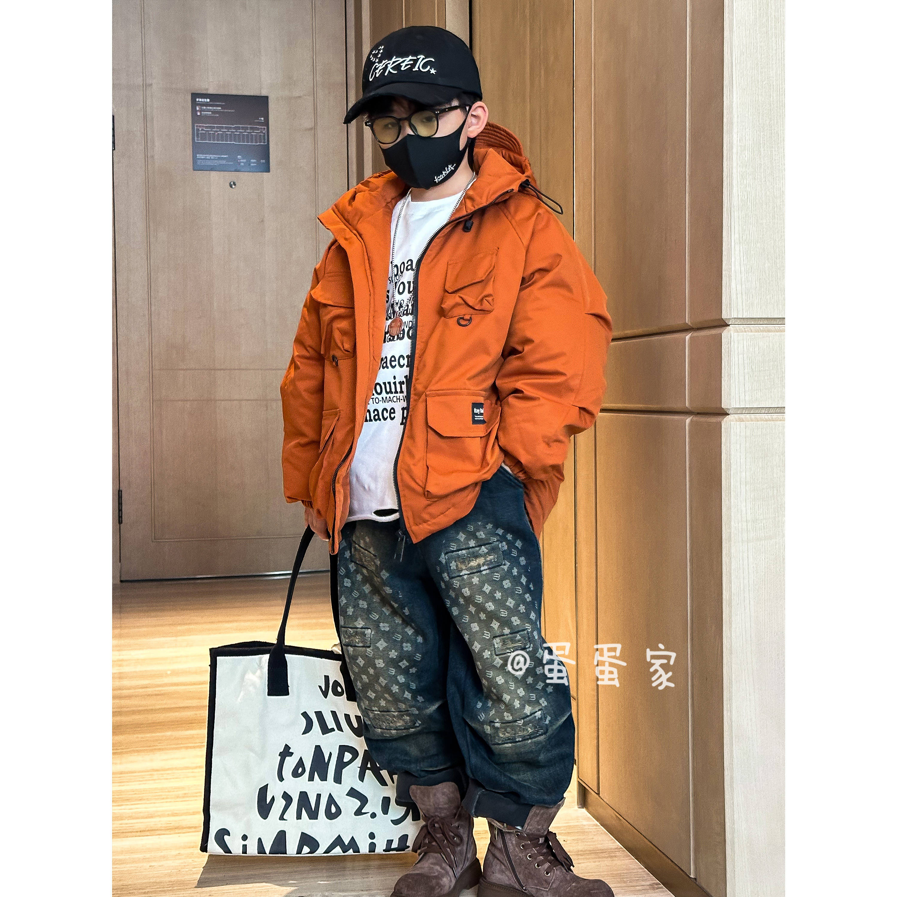 蛋蛋家【冬日暖炉】冬季新款儿童橘色立体四口袋连帽外套时尚