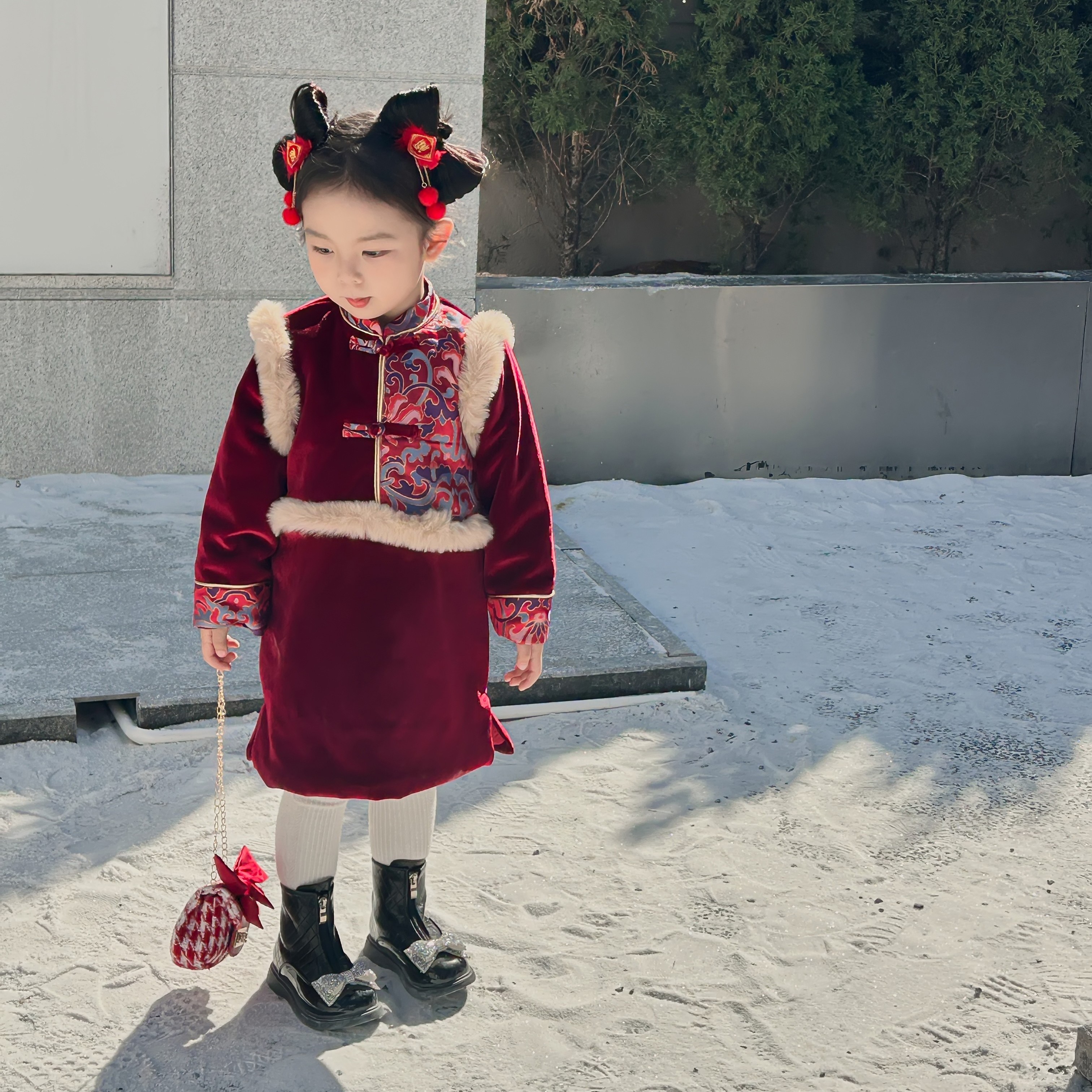 童装女童新中式连衣裙2023冬季新款洋气中国风加绒加厚拜年服
