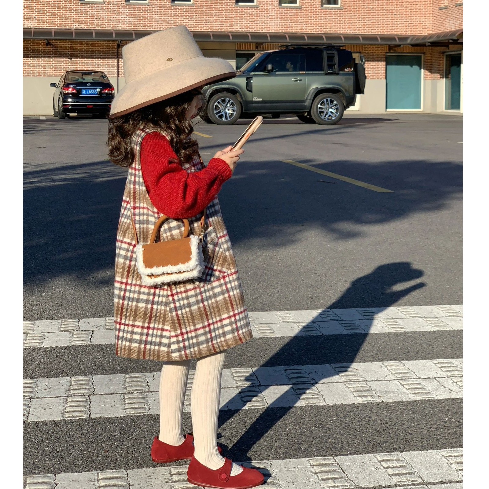 韩版童装女童新年连衣裙秋冬新款洋气宝宝毛呢格子背心裙加厚裙子