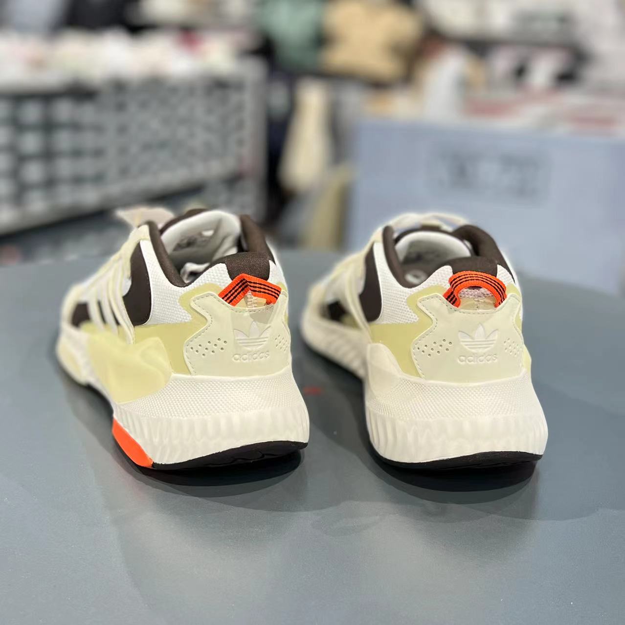 Adidas阿迪达斯三叶草HI-TAIL男女运动休闲跑步鞋ID0537时尚网面