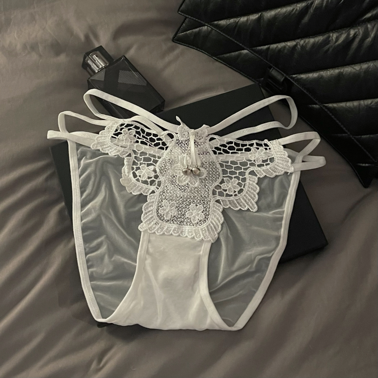 日系蕾丝内裤女低腰性感透气纯欲细带新款2023爆款时尚情调三角裤