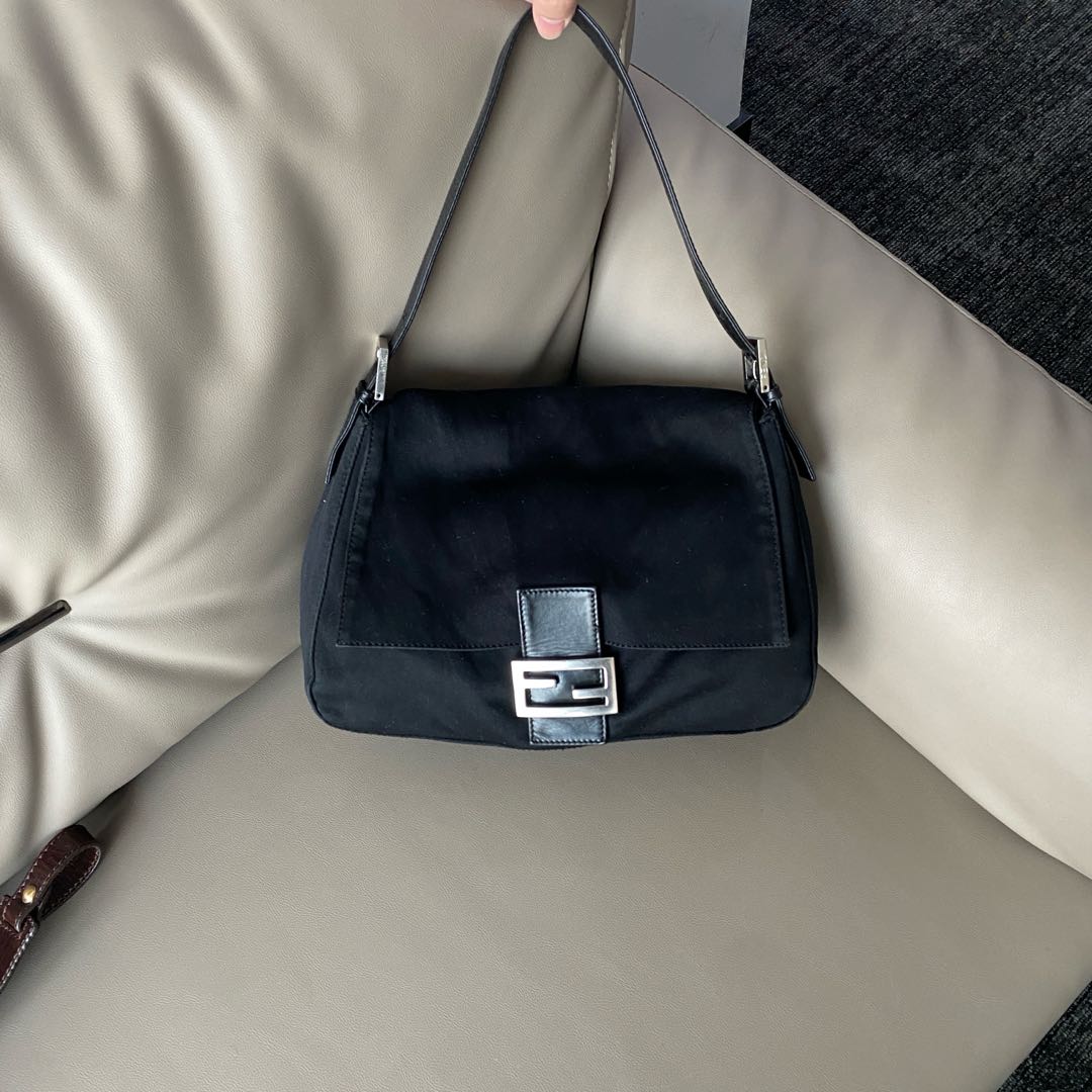 95新 FENDI/芬迪 大有/芬迪大法棍单肩/WJ0069