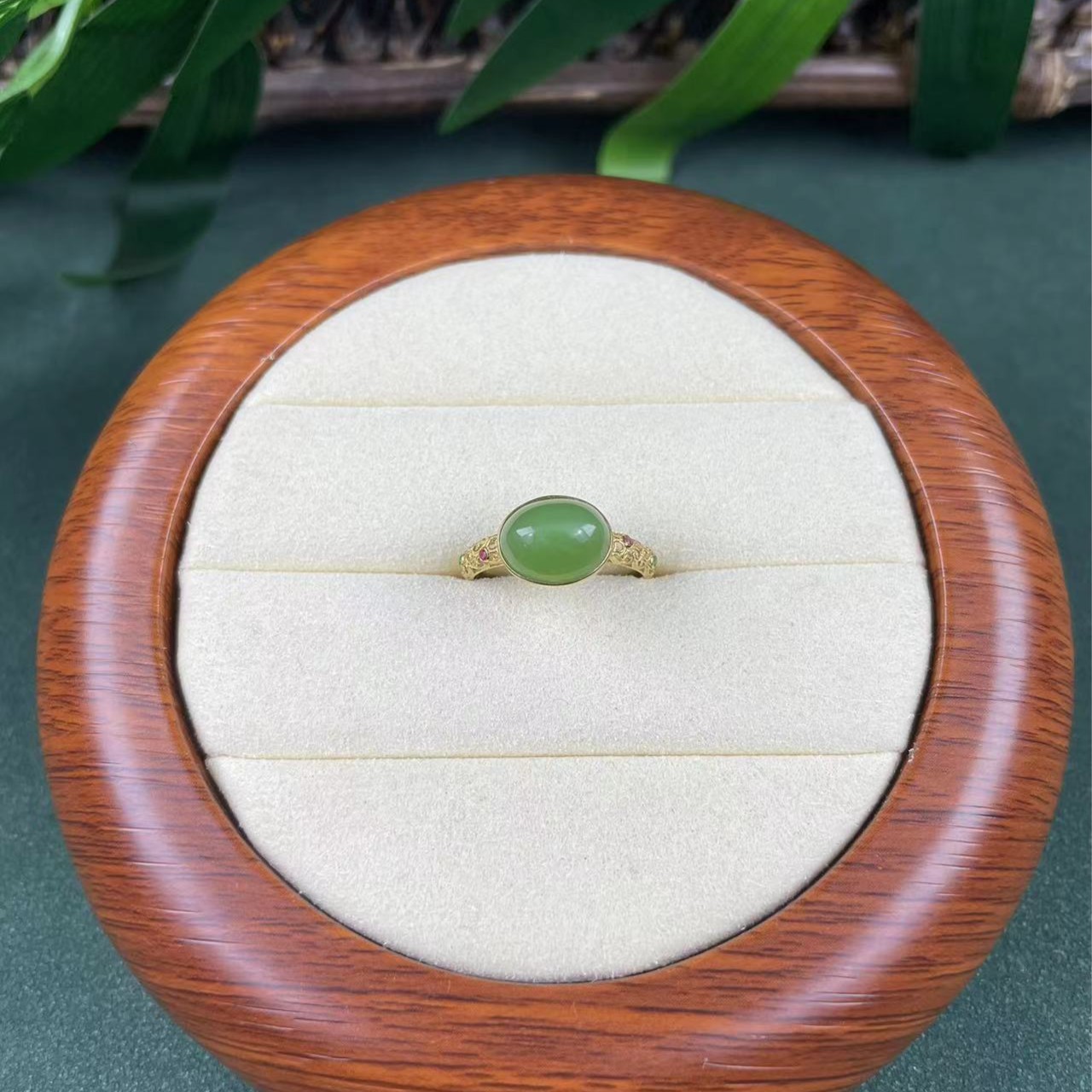 【睿泽鉴宝】18K镶嵌和田玉碧玉猫眼戒指百搭 ZP7194