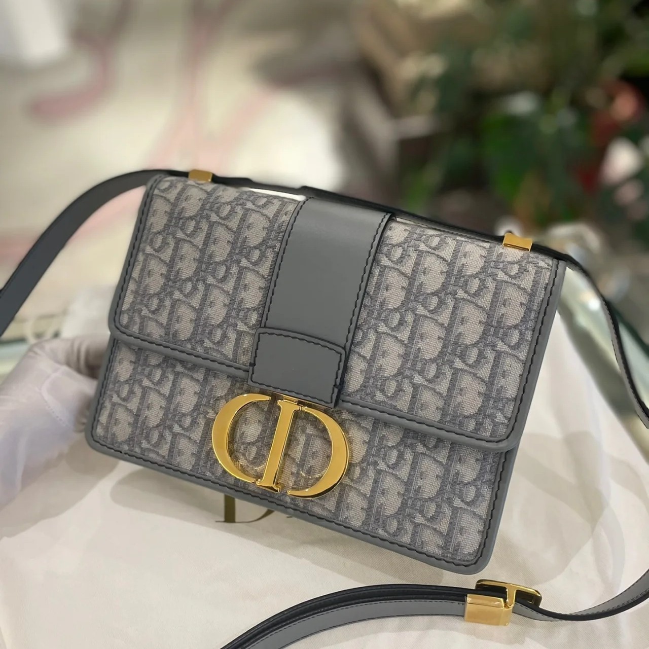 95新 Dior/迪奥 青奢荟/女士蒙田30肩带单肩斜挎包/32884