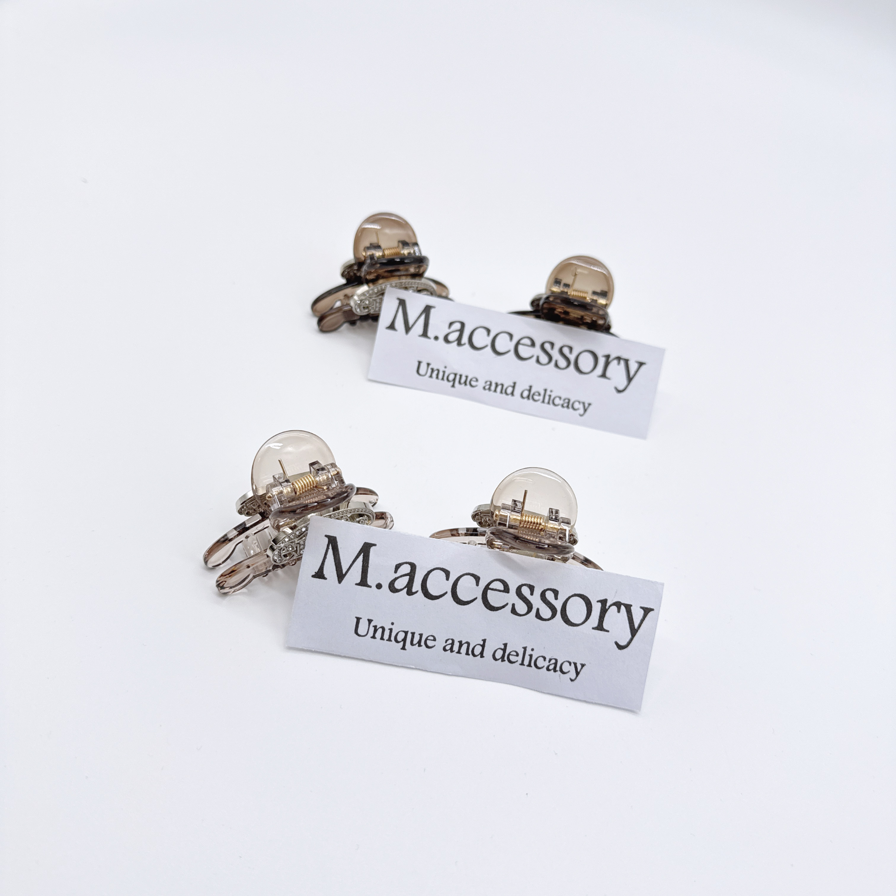 Mi33  闪钻字母款mini抓夹 Z23062Z21