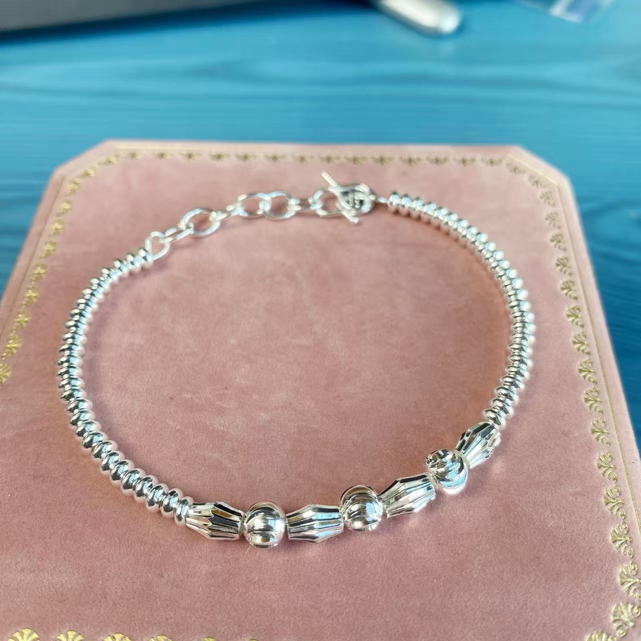 货号5061 镭射转运珠银手链 无礼盒