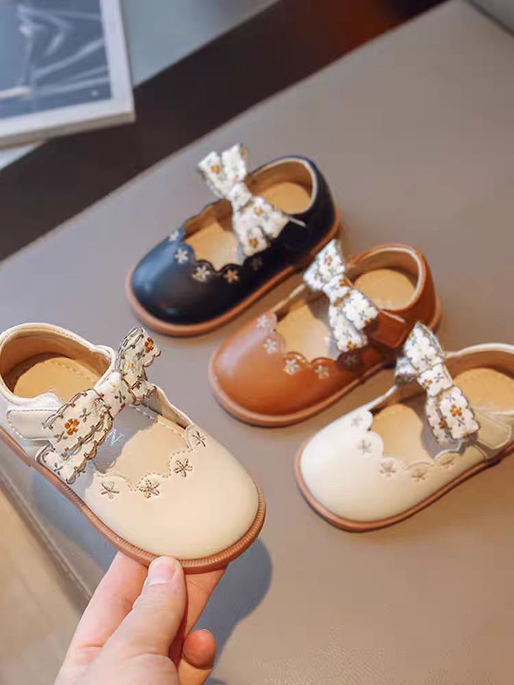 女童公主鞋软底防滑宝宝皮鞋中小童透气百搭蝴蝶结单鞋199