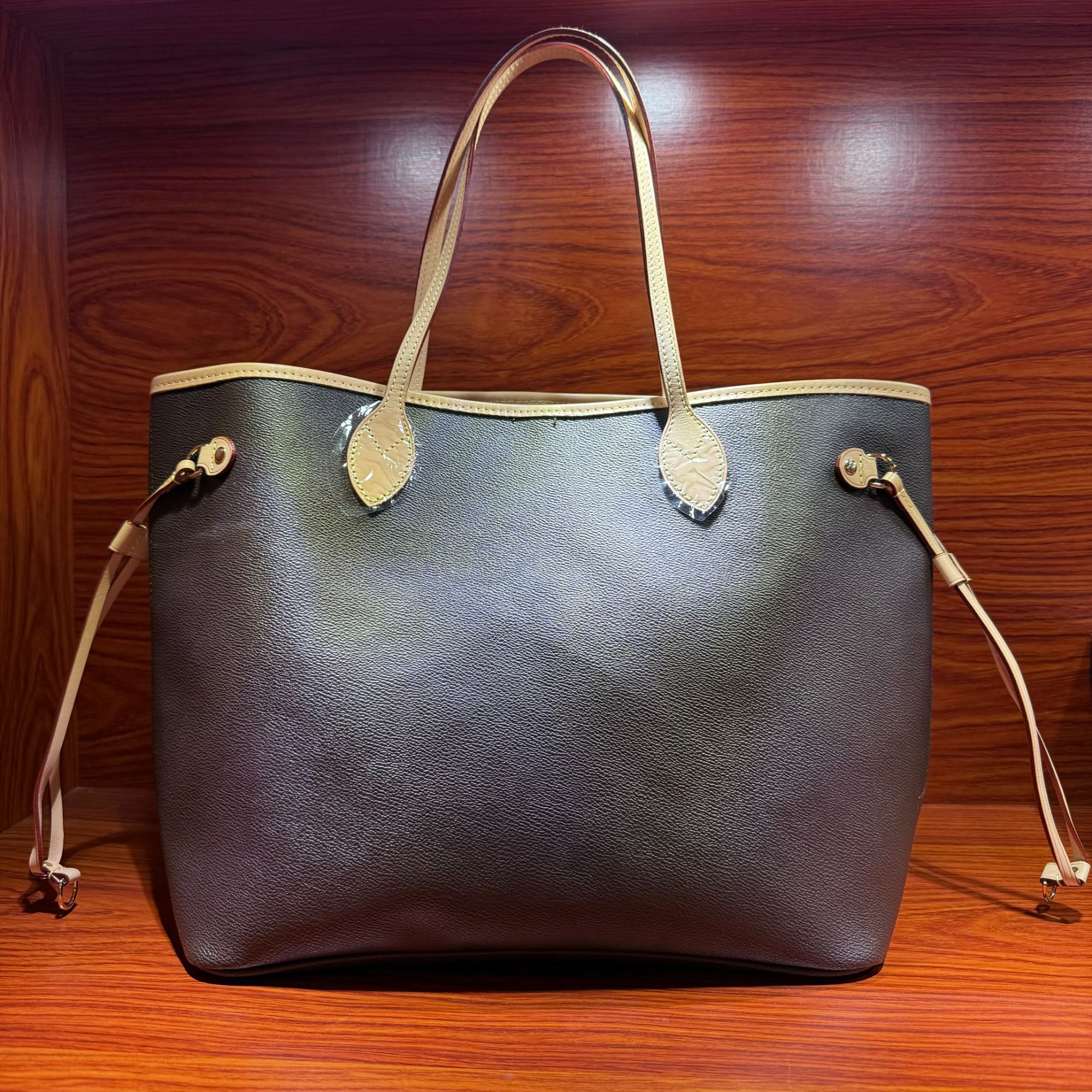 【RR】新款时尚真皮斜跨单肩包乃万【真皮女包包】高货12