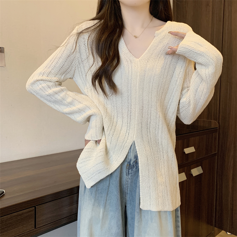 大码女装韩版V领内搭长袖打底衫秋冬胖MM宽松显瘦慵懒风针织上衣