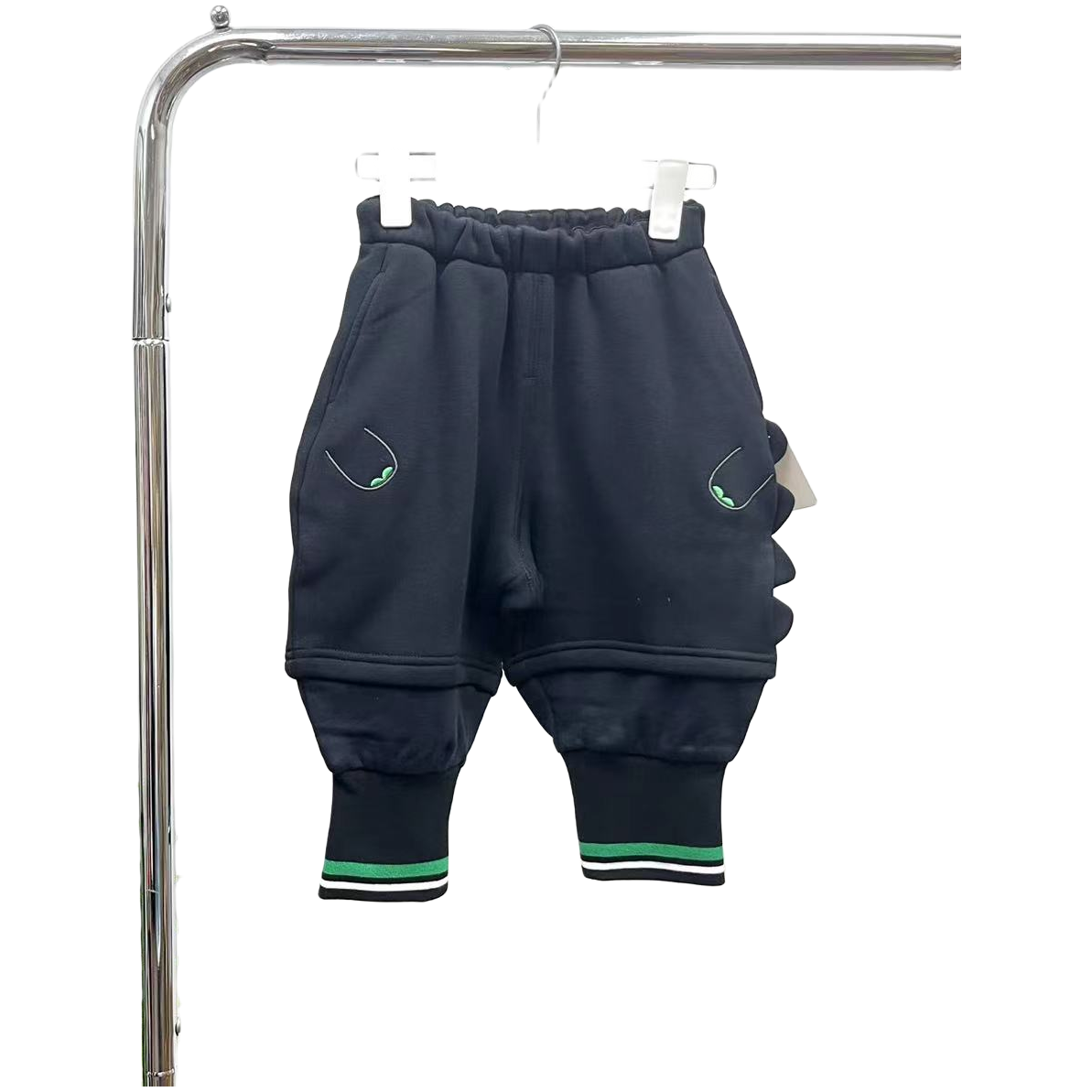 7048-黑色卡通动物小手刺绣假两件加绒束脚裤