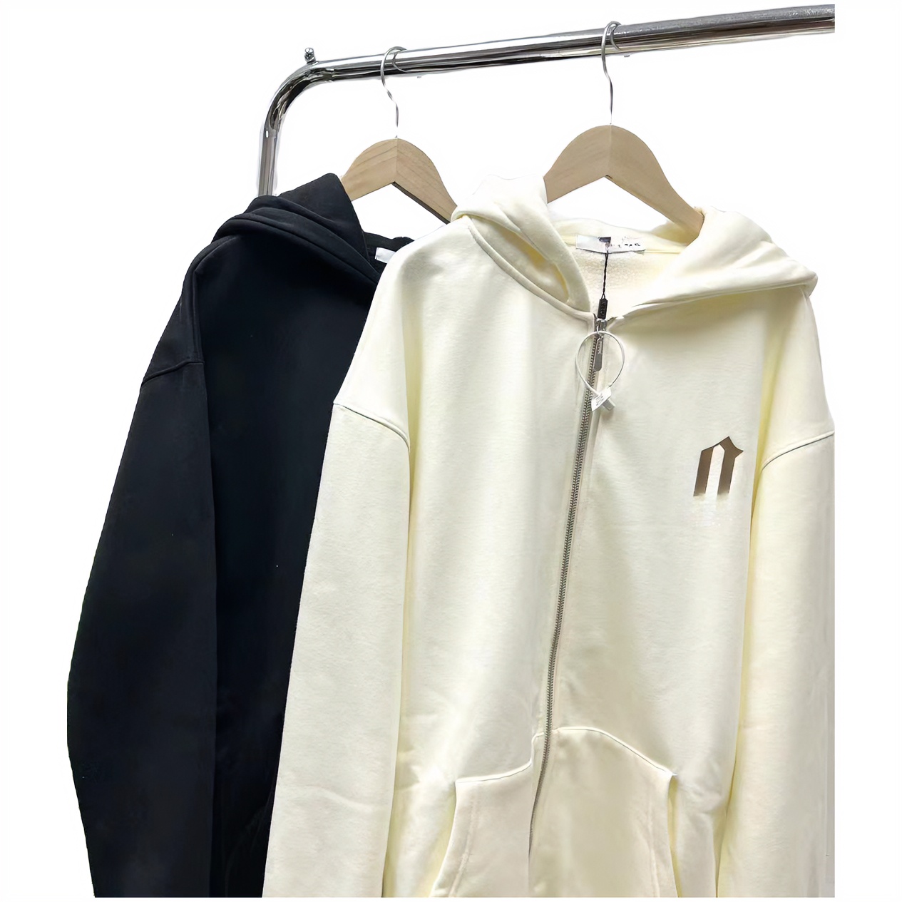 4496-一款两色字母0印花休闲连帽拉链款加绒开衫外套