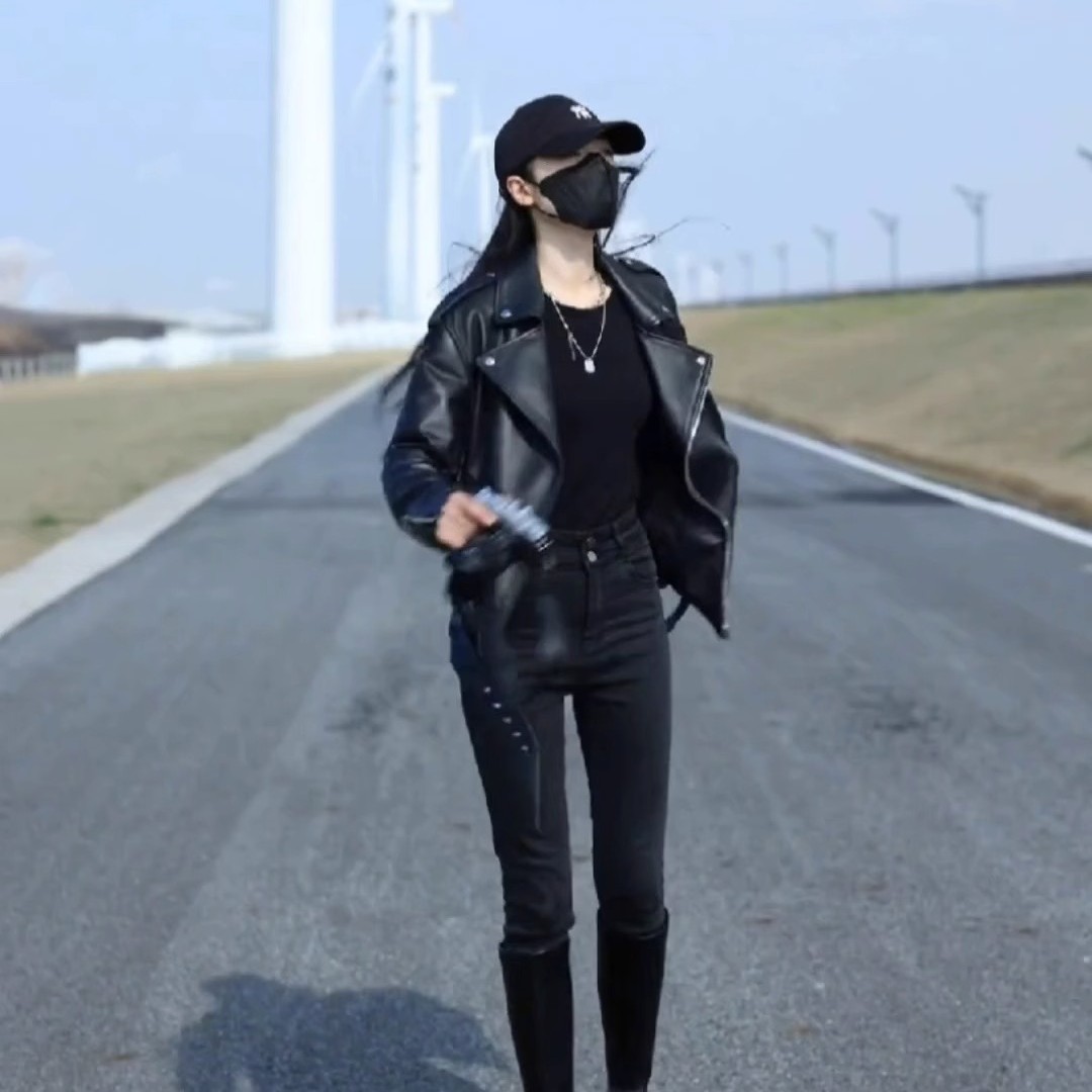 黑色街头复古PU皮衣夹克机车服外套女2023春秋新款宽松短款上衣潮