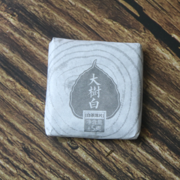云南小薄片白茶（散）