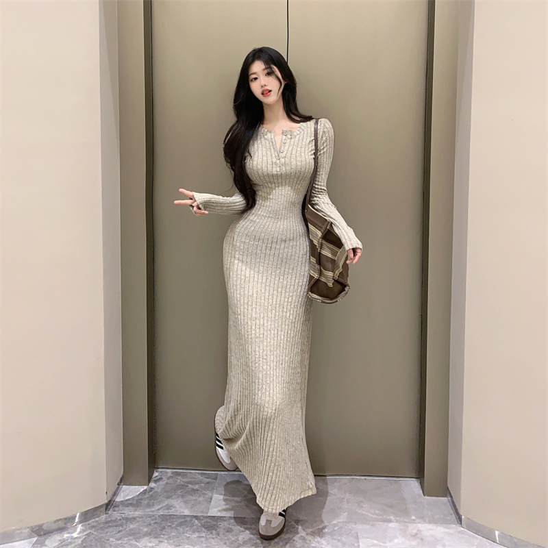 大码女装胖mm秋冬季新款内搭针织裙收腰显瘦中长款气质法式连衣裙