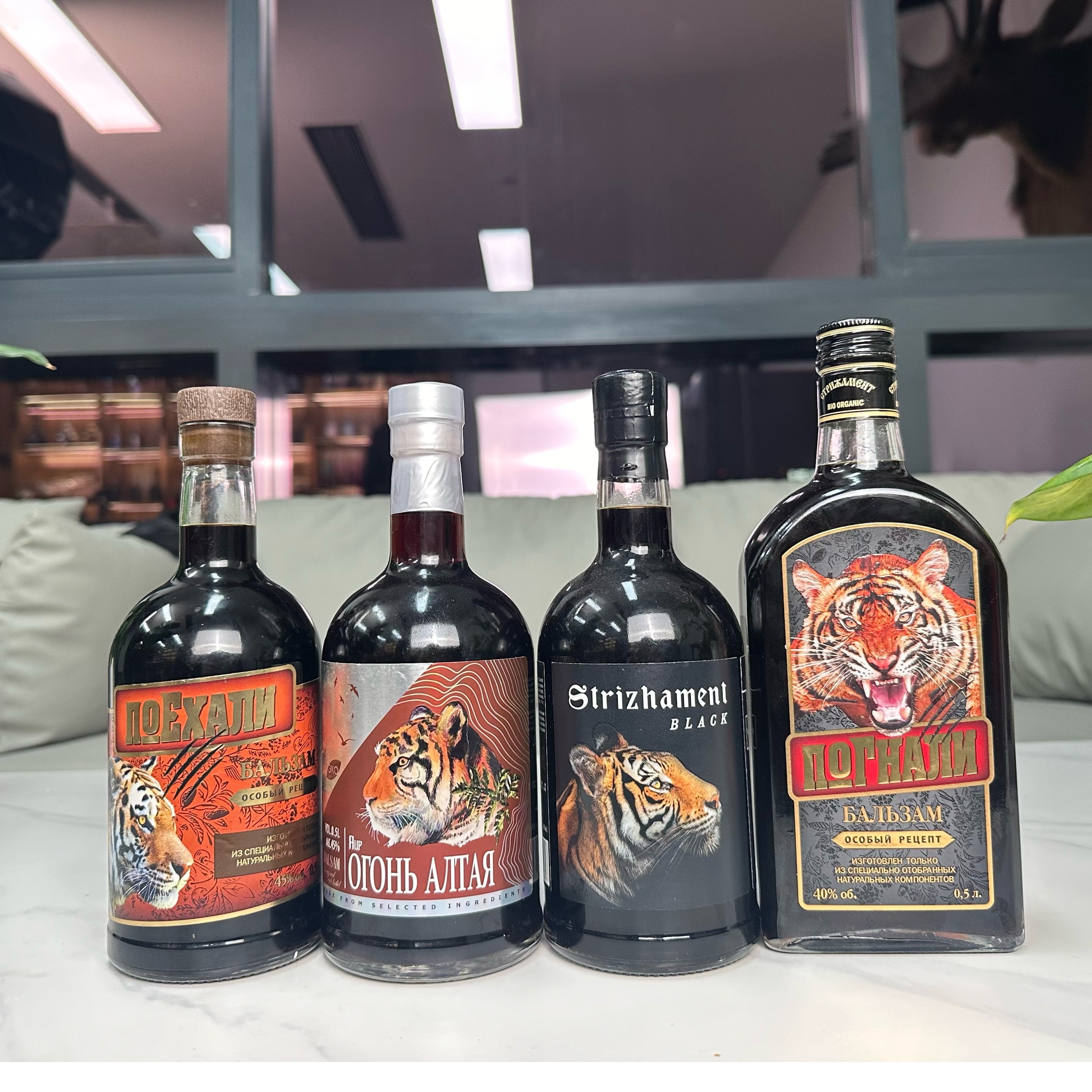 俄罗斯进口滋补酒巴液喝里阿尔泰之火虎头酒系列配制草本酒500ml