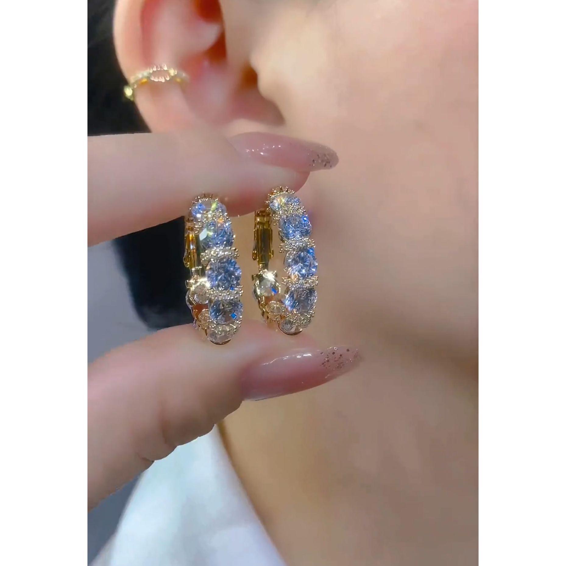 铜合金耳饰 高级感轻奢超闪耳圈女小众设计感简约时尚耳环N0736