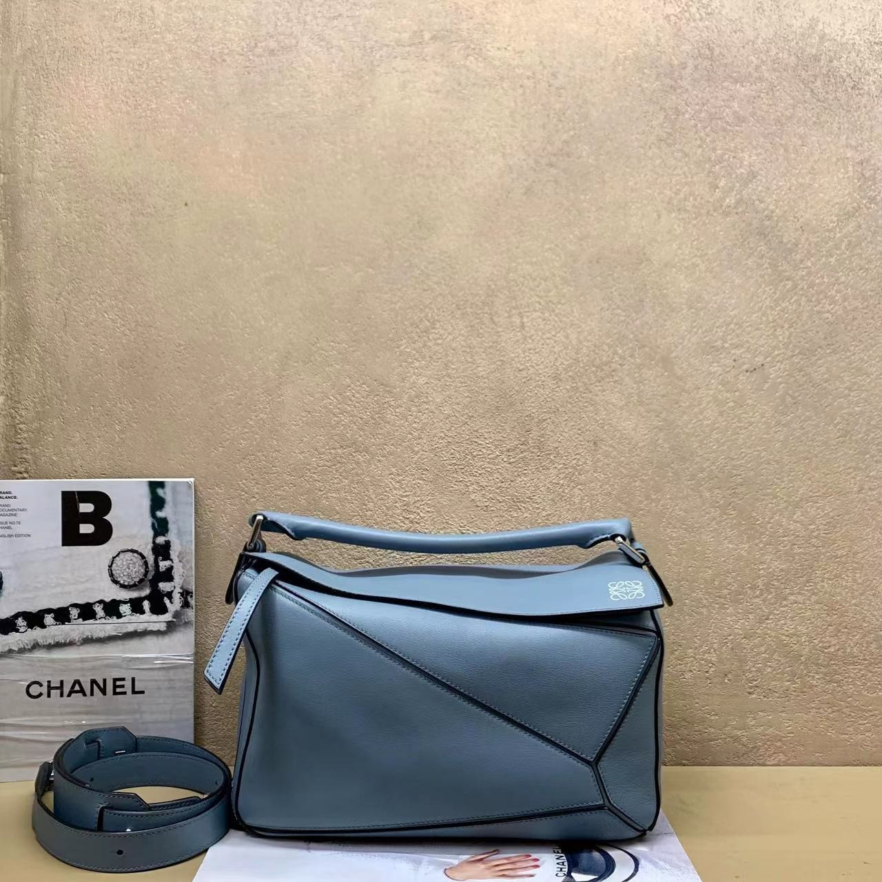 95新 LOEWE/罗意威 罗意威中号斜跨包/壹臻中古17826424