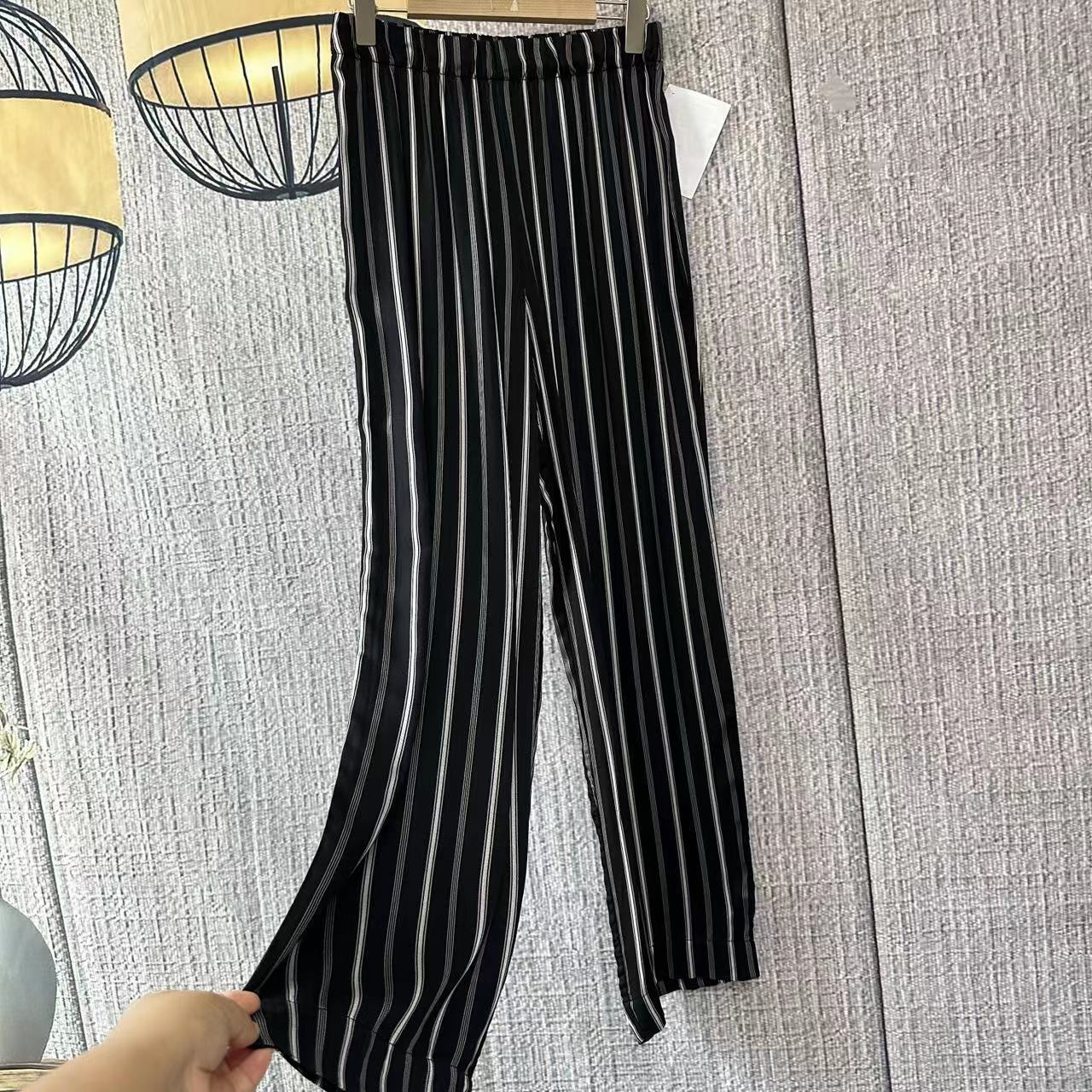 1021垂坠感竖条纹阔腿百搭条纹裤
