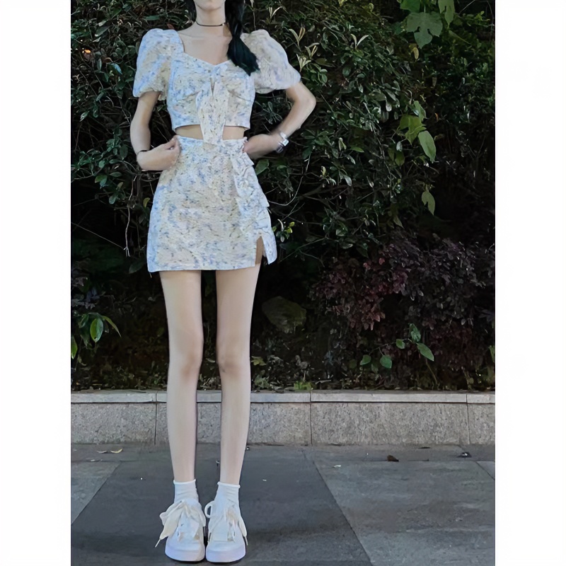 时尚套装夏季盐系御姐网红炸街纯欲辣妹碎花上衣包臀短裙两件套装