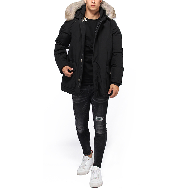 【国现 专柜价8600元】男士黑色羽绒服 WOCPS2896 UT0001