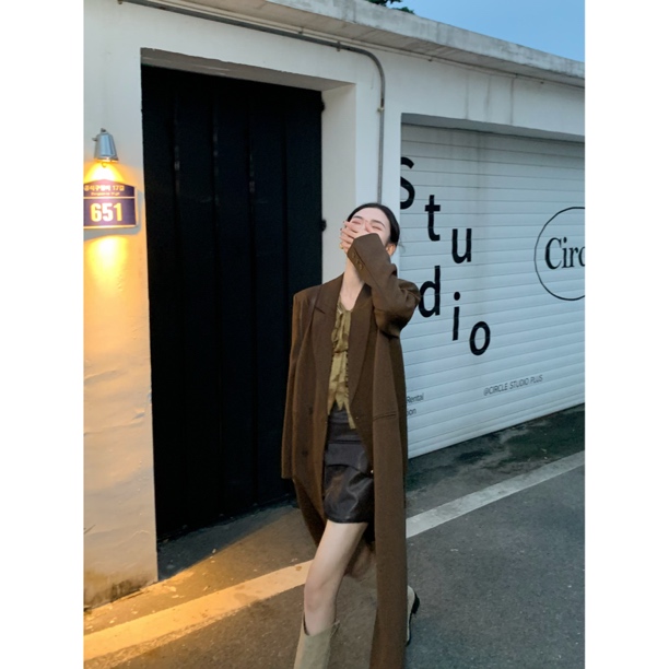 【白白-啊萍推荐！】1713 高级设计感慵懒风过膝西装后开叉风衣外套