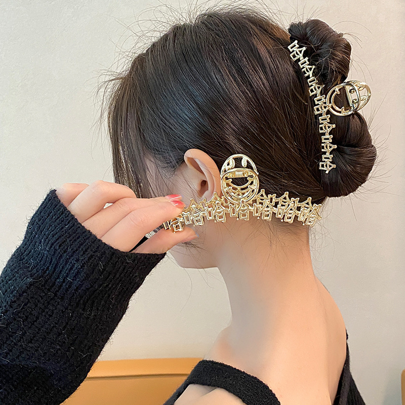 C新款个性国潮文字抓夹大号高级感笑脸鲨鱼夹发夹女后脑勺发卡