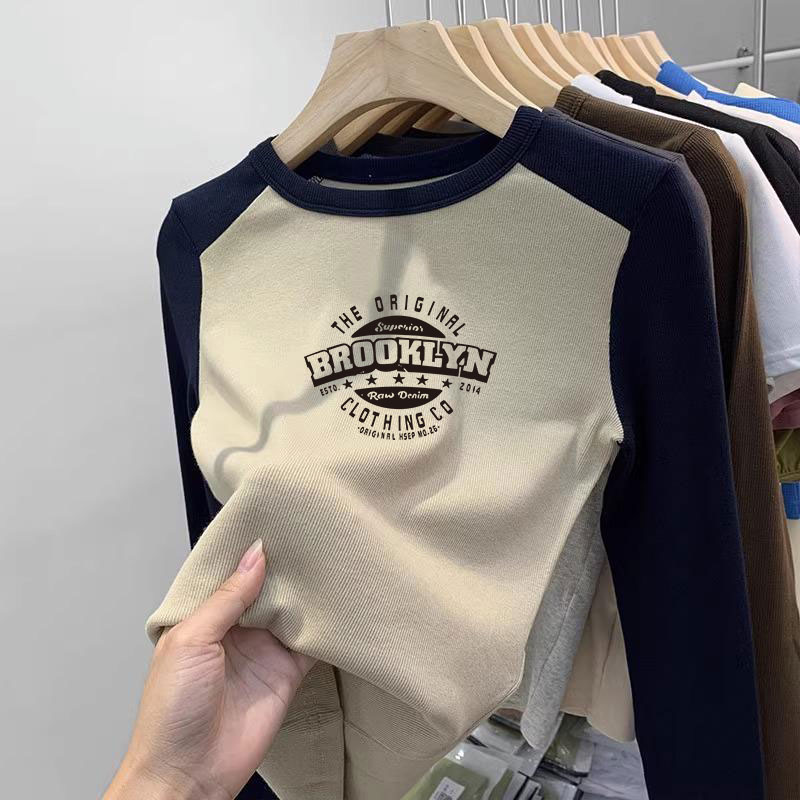 秋冬新款正肩长袖t恤女加厚打底衫拼色插肩印花圆领保暖上衣OBplk