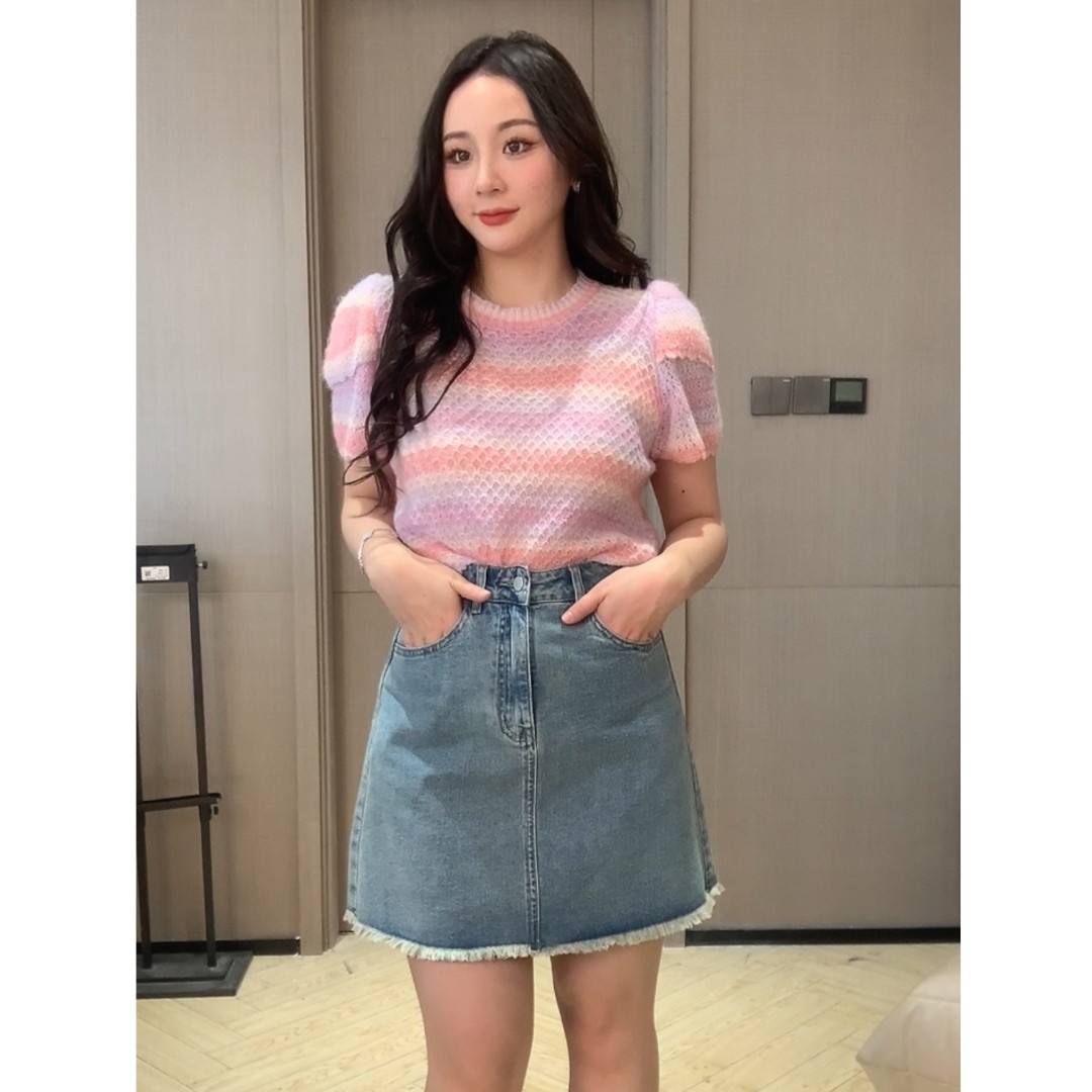 XINYI【草莓牛乳】春季套头双层袖毛衣女渐变条纹针织衫XX344632