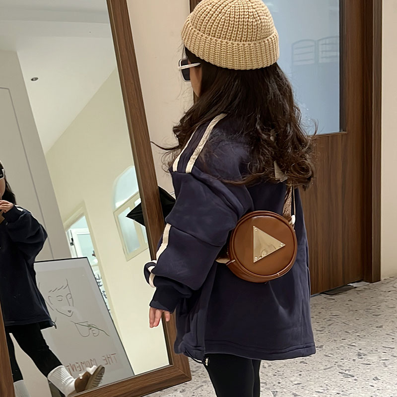 儿童包包2023新款网红洋气女童宝宝小圆包时尚可爱女孩外出斜挎包