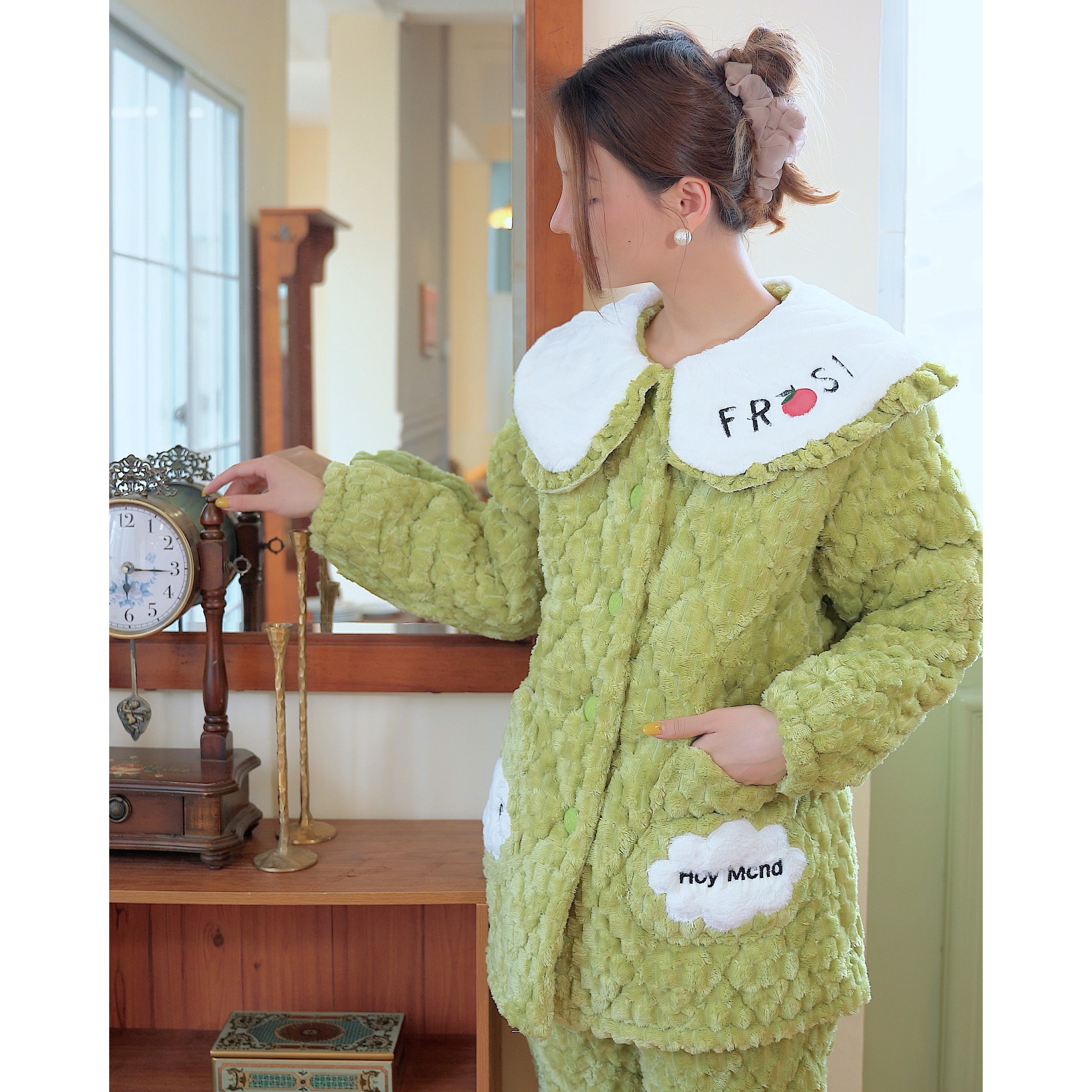 劲羽#DDWT1505加绒加厚保暖冬季女士卡通套装家居服甜美简单舒适