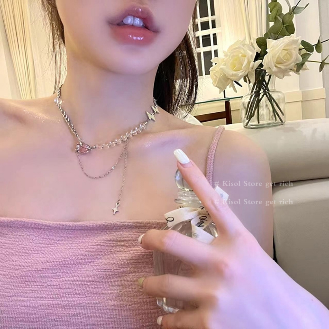 铜合金玻璃项链 轻奢小众设计纯欲粉色爱心项链甜酷辣妹锁骨链ins
