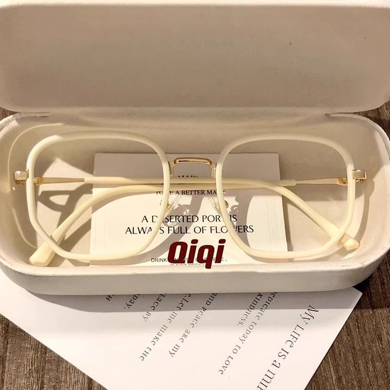 小红书超轻TR奶咖白近视眼镜女可配有度数大方框圆脸防蓝光护目男