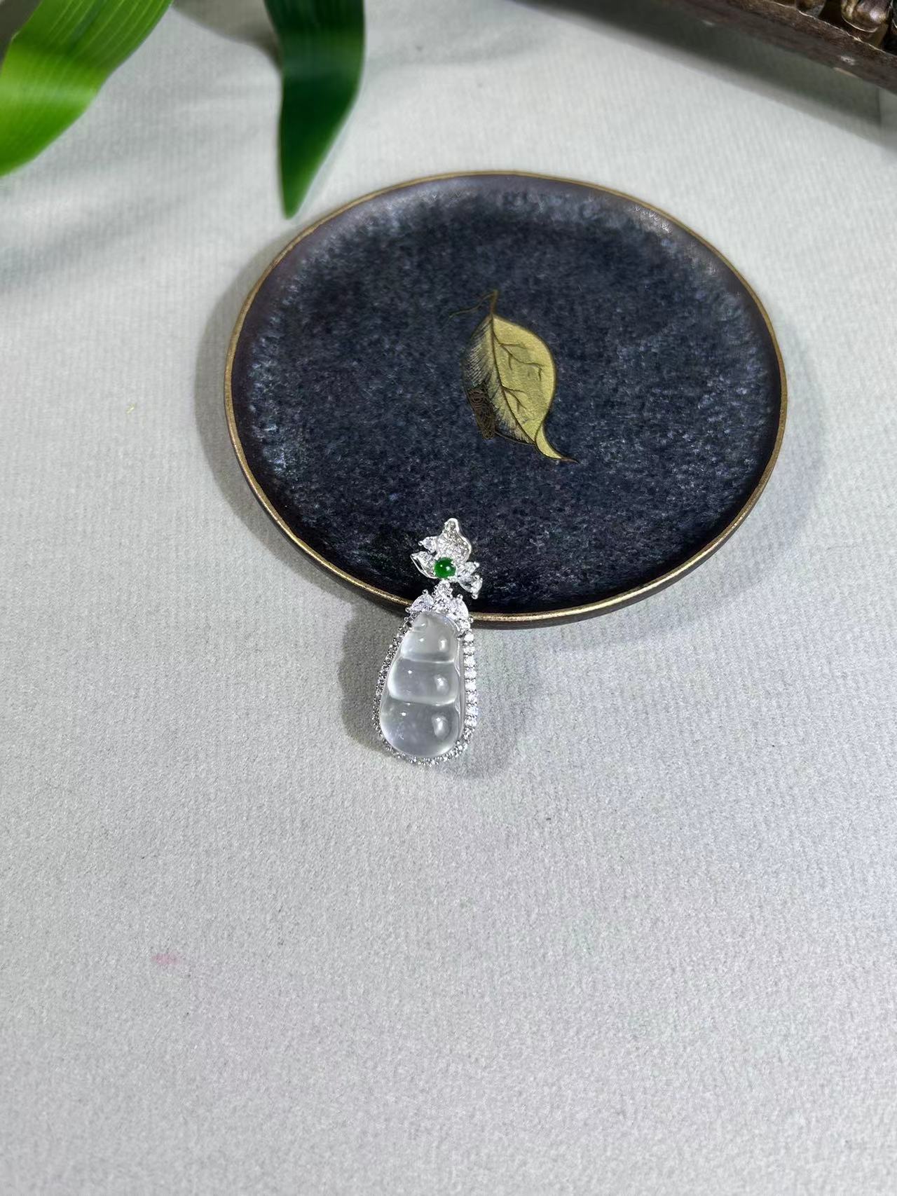 吊坠925银  【睿泽鉴宝】S925伴生石水沫豆子   BY3007