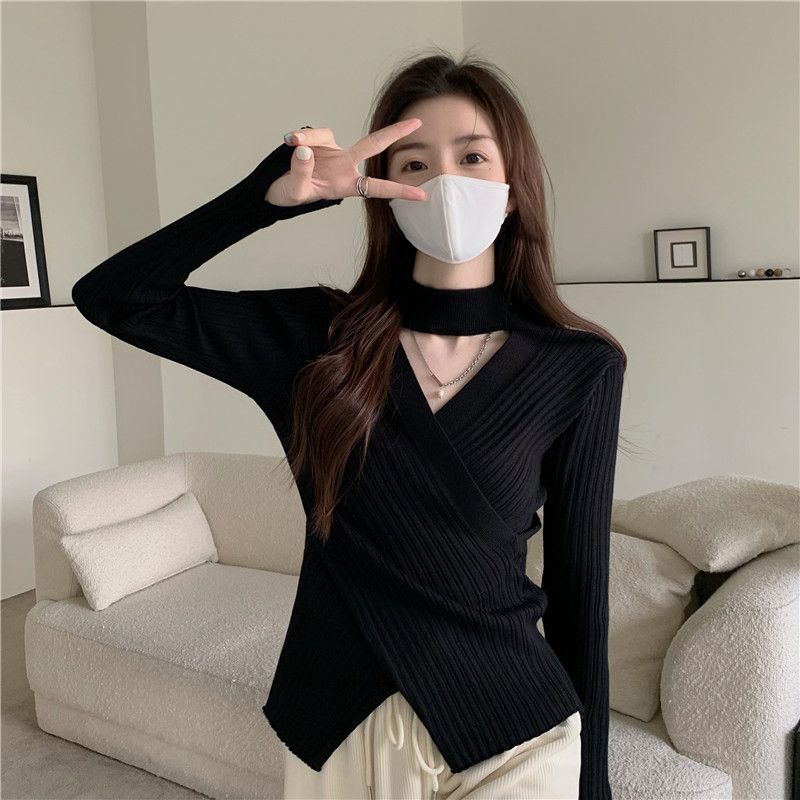 纯欲针织打底衫女秋冬内搭2023新款设计感小众挂脖毛衣小心机上衣