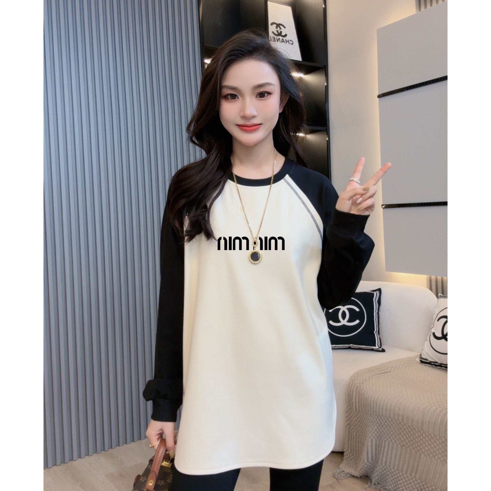 2023秋冬打底双面保暖新款圆领韩版刺绣上衣女潮