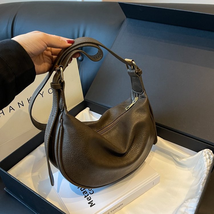 小众网红女士包包托特包显眼包上学饺子包爆款单肩包拉链女包