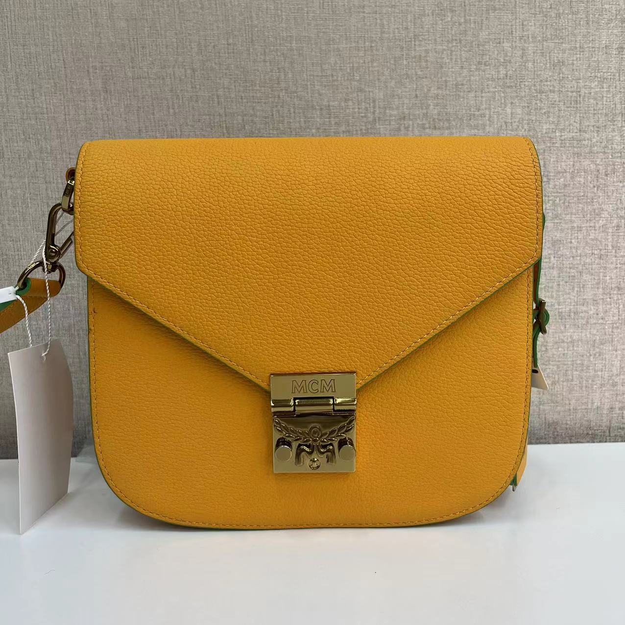 95新 MCM 95新 MCM/麦兜/包包/33005