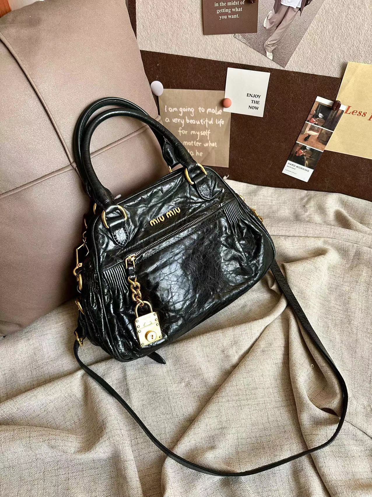 95新 MIU MIU/缪缪 单肩包/nm10905