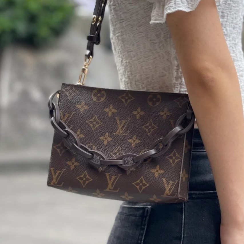 95新 LouisVuitton/路易威登 冰点活动 老花洗漱 手拿包肩包