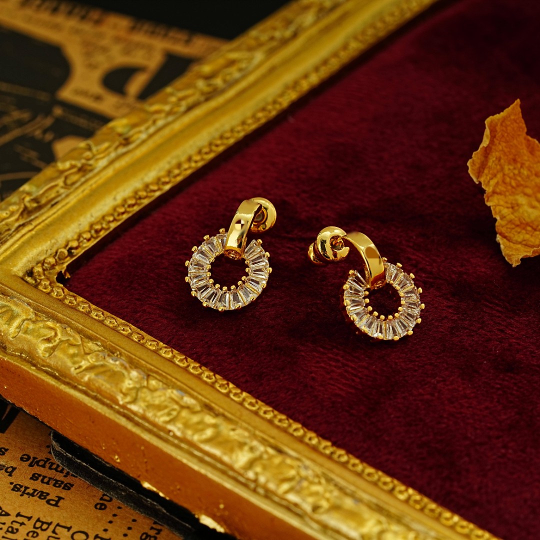 铜合金耳饰 法式时尚气质经典小众【8454】