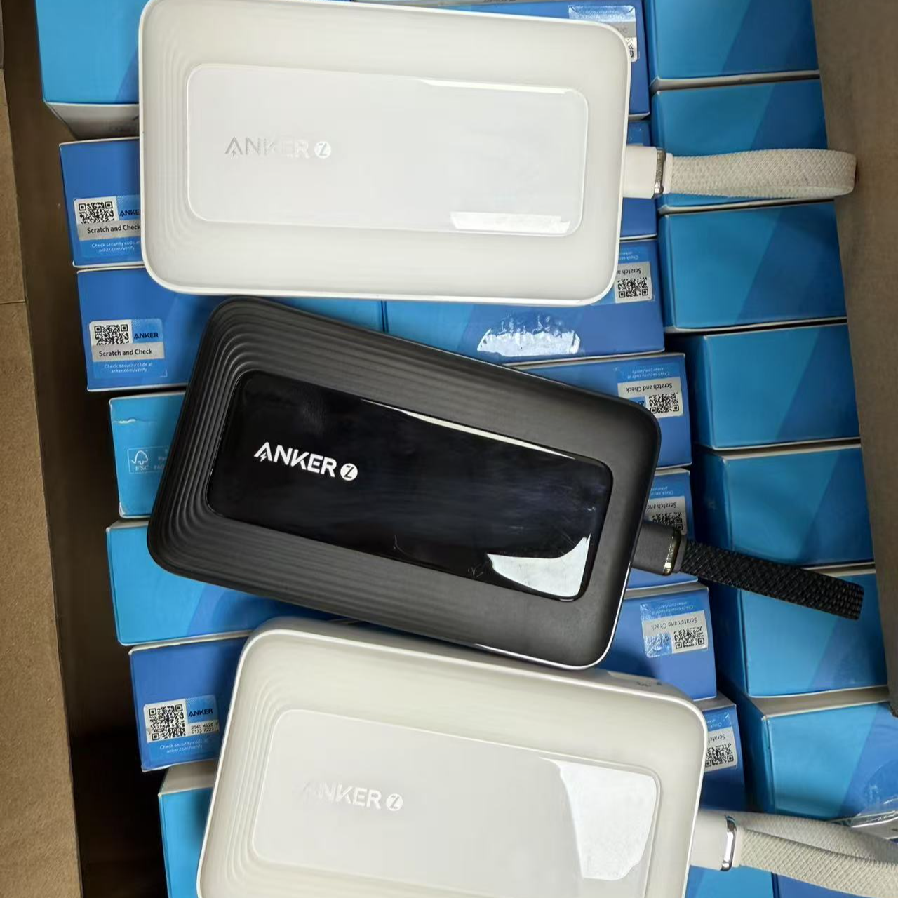 99新 ANKER/安克 安克充电宝 10000毫安 带c口线官翻品琰