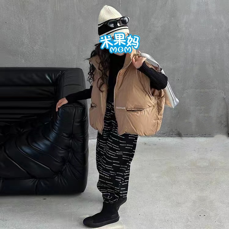 儿童冬季新款洋气纯色面包羽绒马甲D4750
