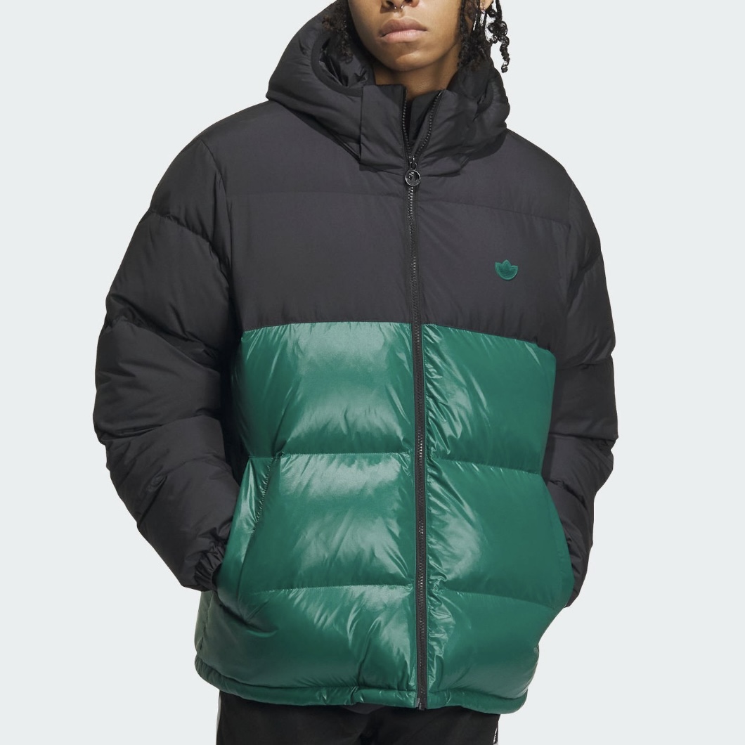 adidas阿迪达斯三叶草冬季男子运动休闲时尚连帽羽绒服外套IU4777