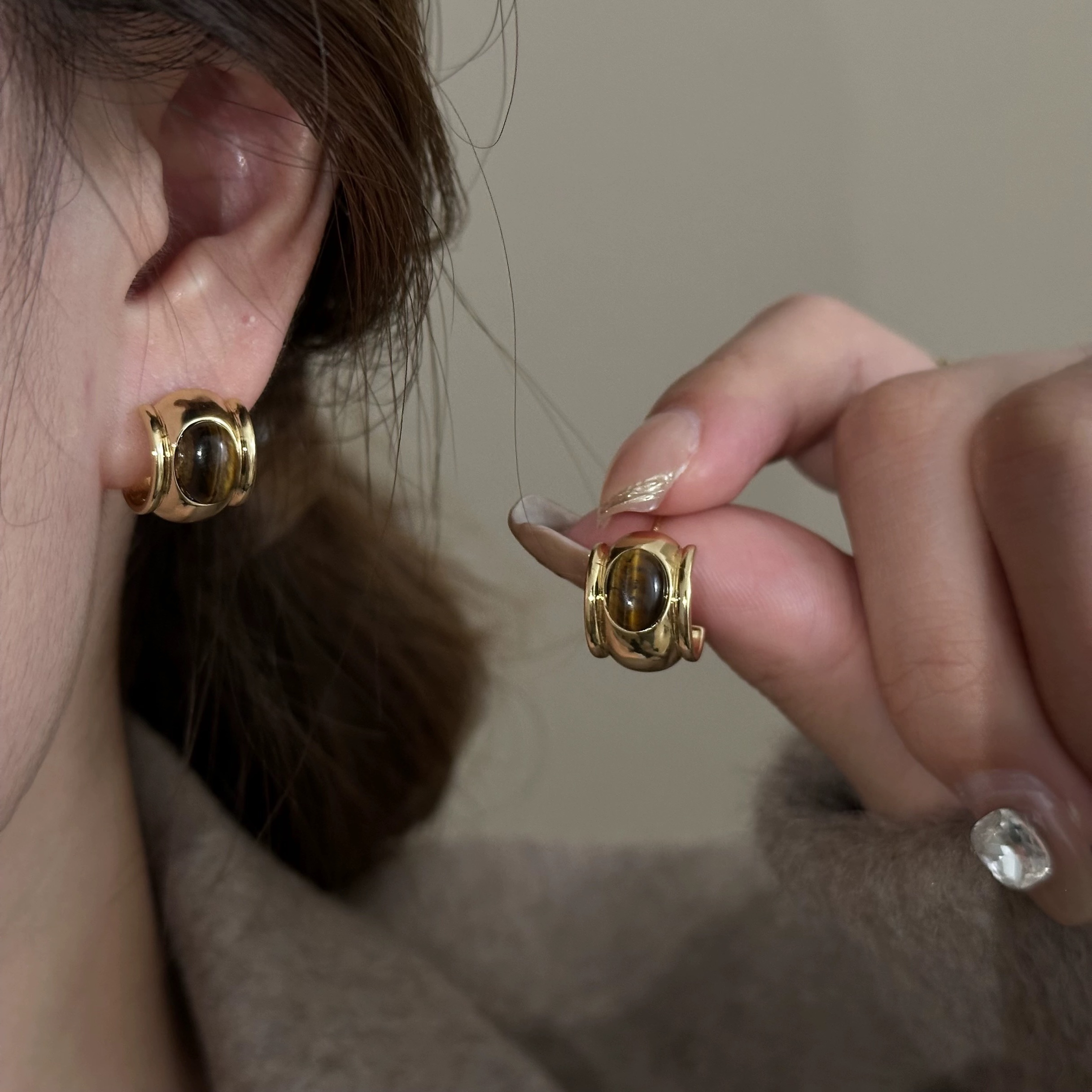 铜合金耳饰 复古美拉德虎眼石耳钉秋冬气质轻奢高级感耳环耳饰女